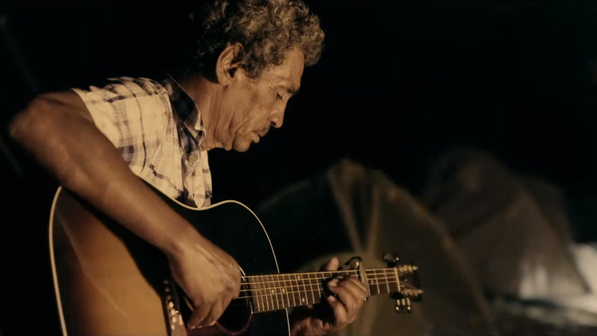 Tinariwen Shares ‘Kel Tinawen’ Featuring Cass McCombs