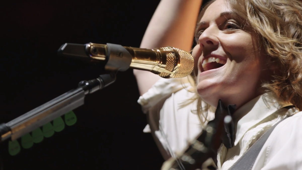 Brandi Carlile Shares Madison Square Garden Concert Behind-The-Scenes Video