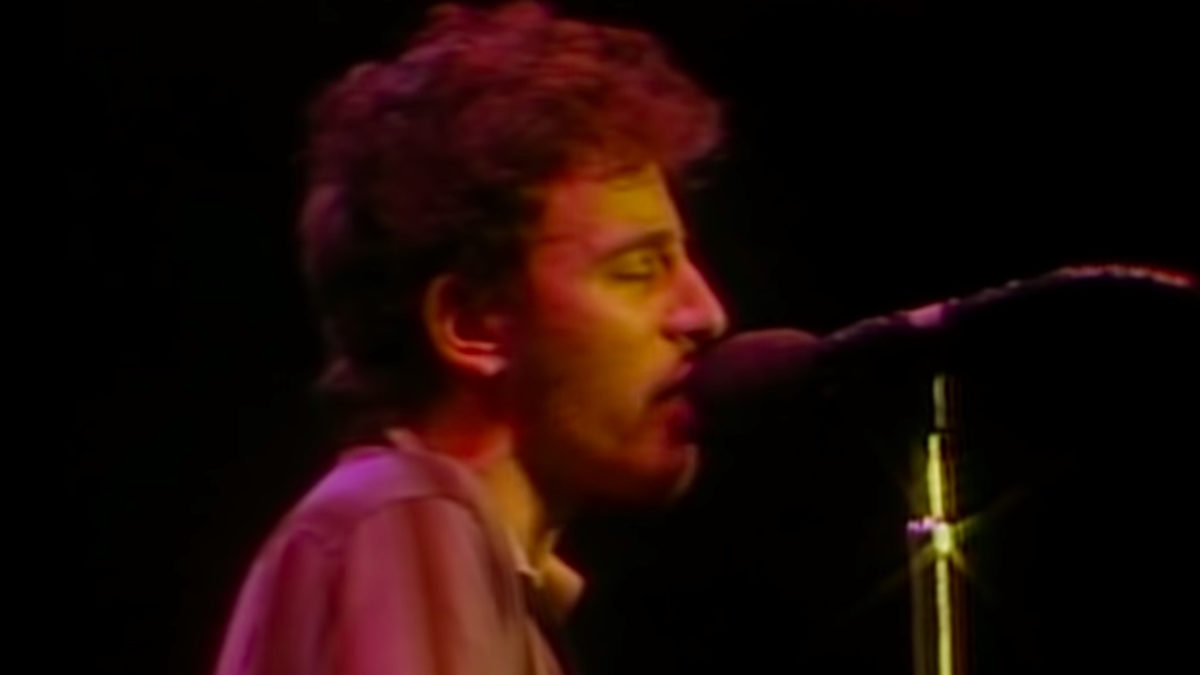 Bruce Springsteen & The E Street Band Perform 'Thunder Road' & 'Jungleland' In 1978