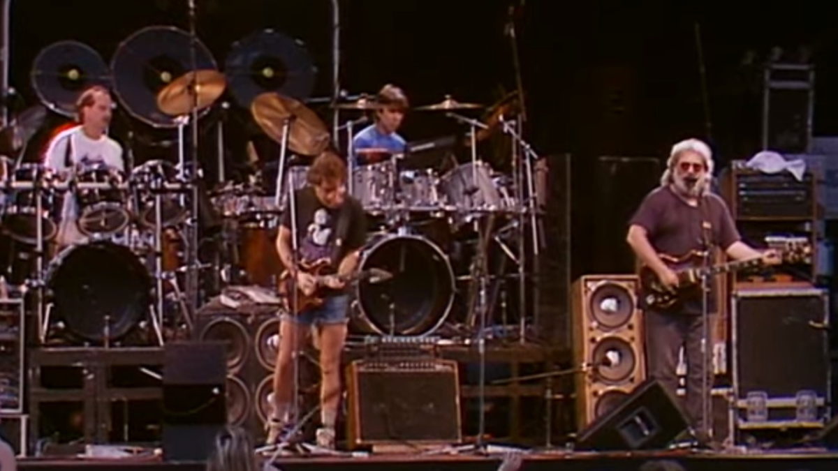Grateful Dead Performs ‘Terrapin Station’ In 1987