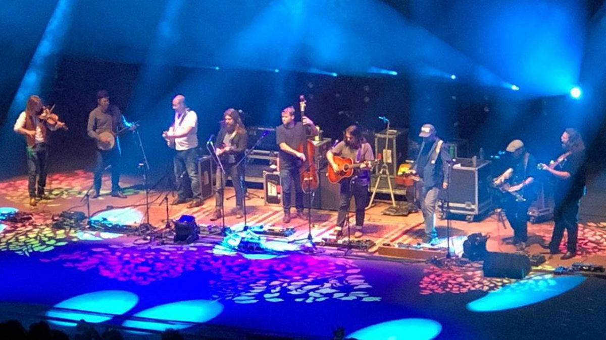 Greensky Bluegrass Welcomes The Lil Smokies At Red Rocks