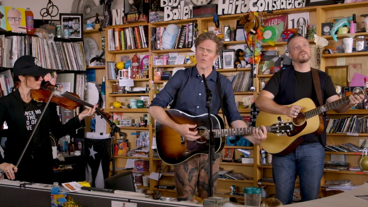 Josh Ritter, Jason Isbell & Amanda Shires Perform ‘Tiny Desk Concert’