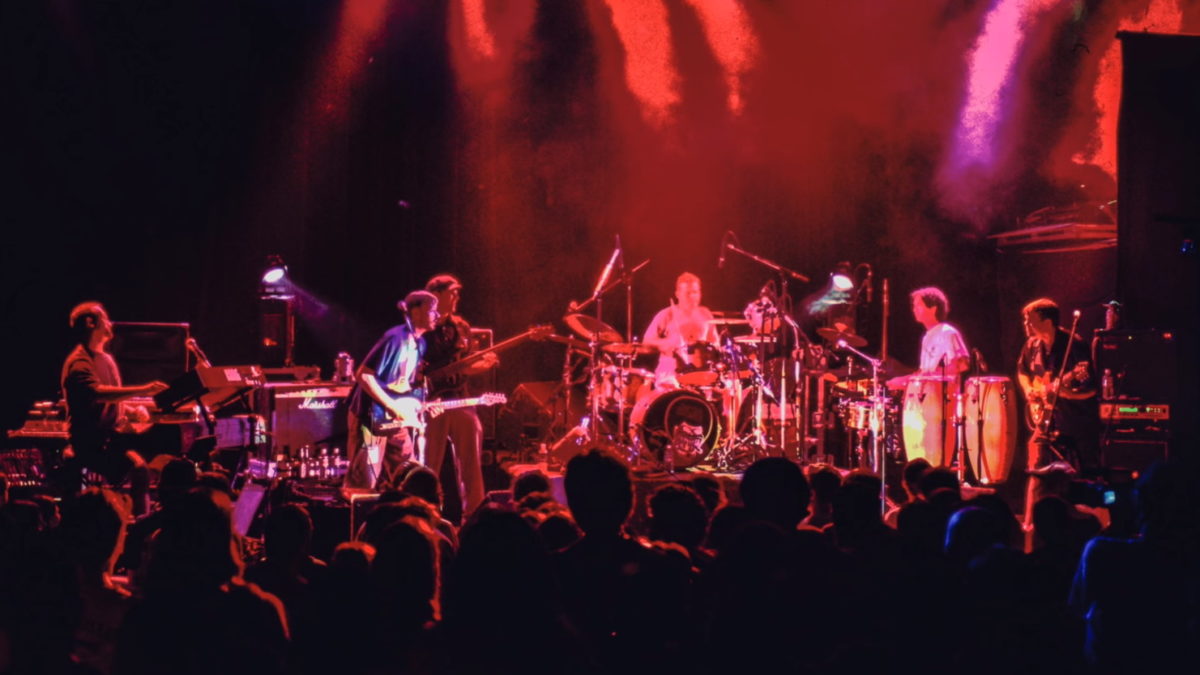 Umphrey's McGee Plays Boston On This Date In 2001