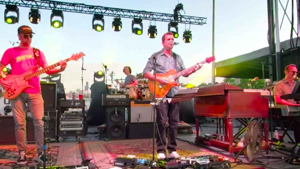 Umphrey's McGee Performs 'Push & Pull' In Chicago: Pro-Shot Video