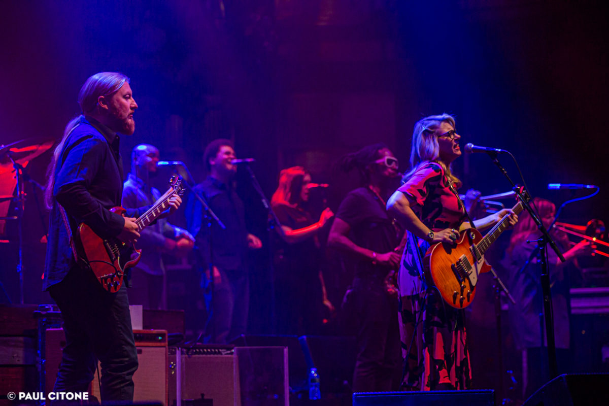 Tedeschi Trucks Full Beacon