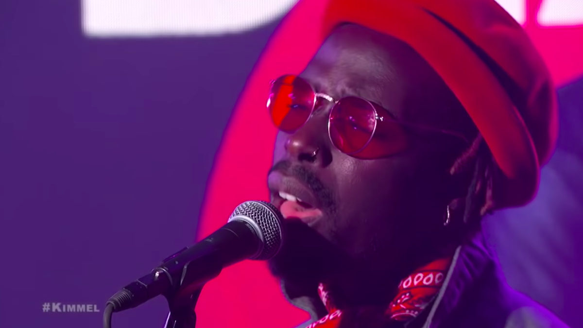Black Pumas Perform ‘Colors’ On 'Kimmel'