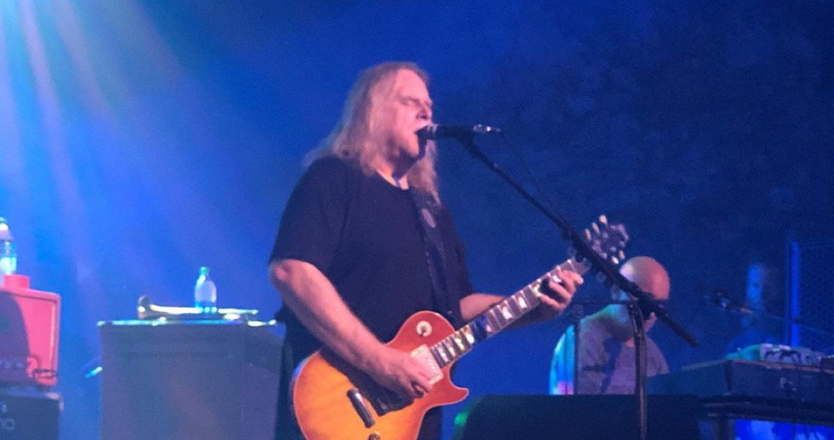 Govt Mule Caverns