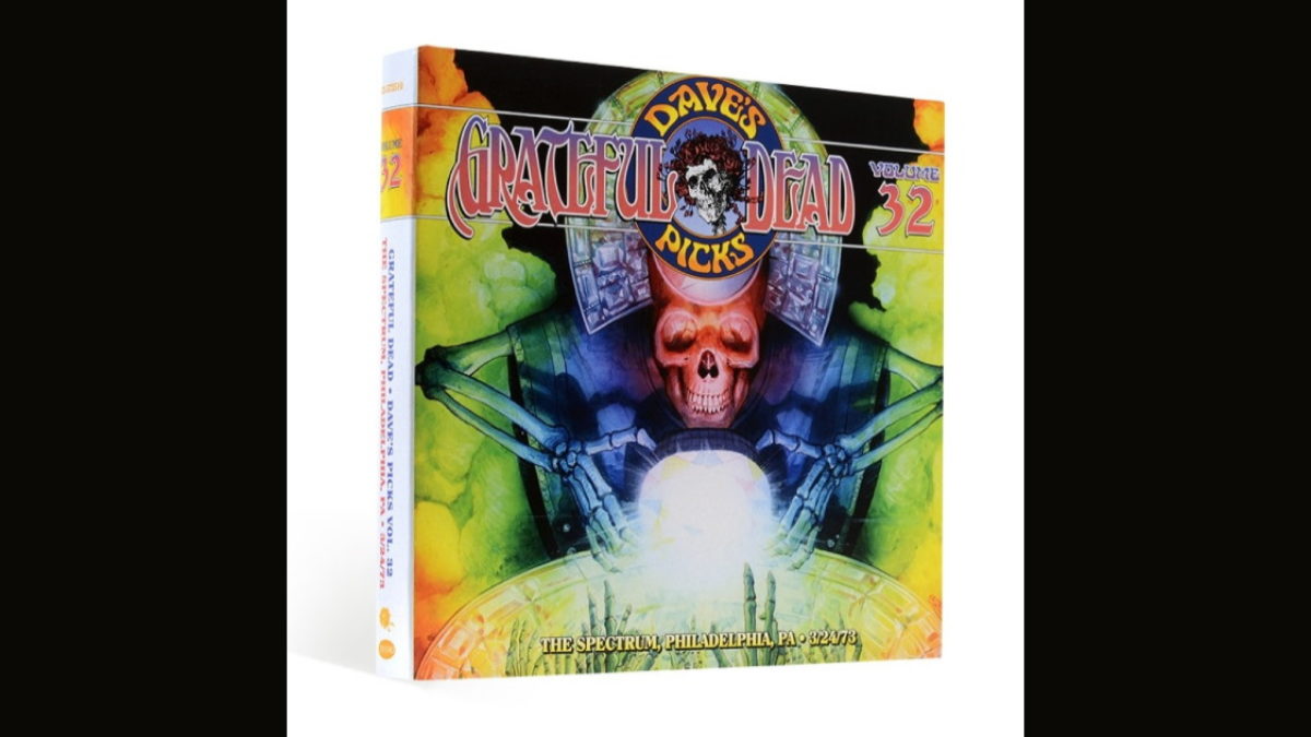 Grateful Dead Shares ‘Dave’s Picks Volume 32’ Preview & 'Seaside Chat'
