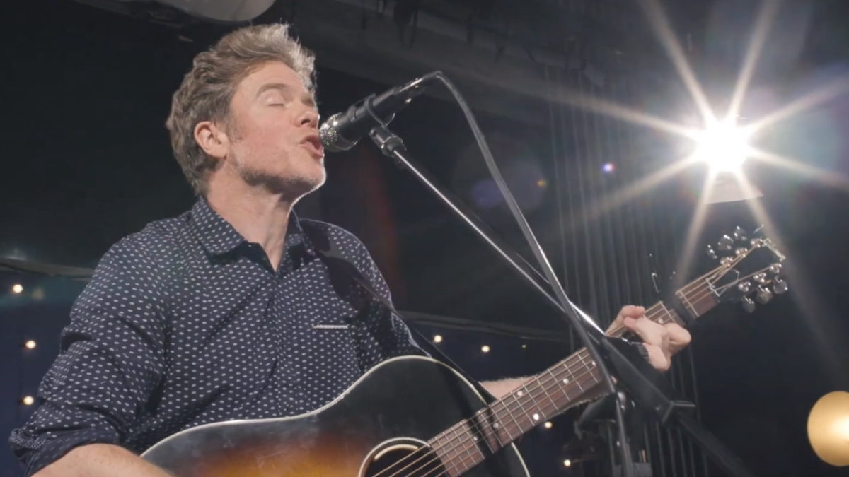 Josh Ritter Performs Live At The Bridge 909