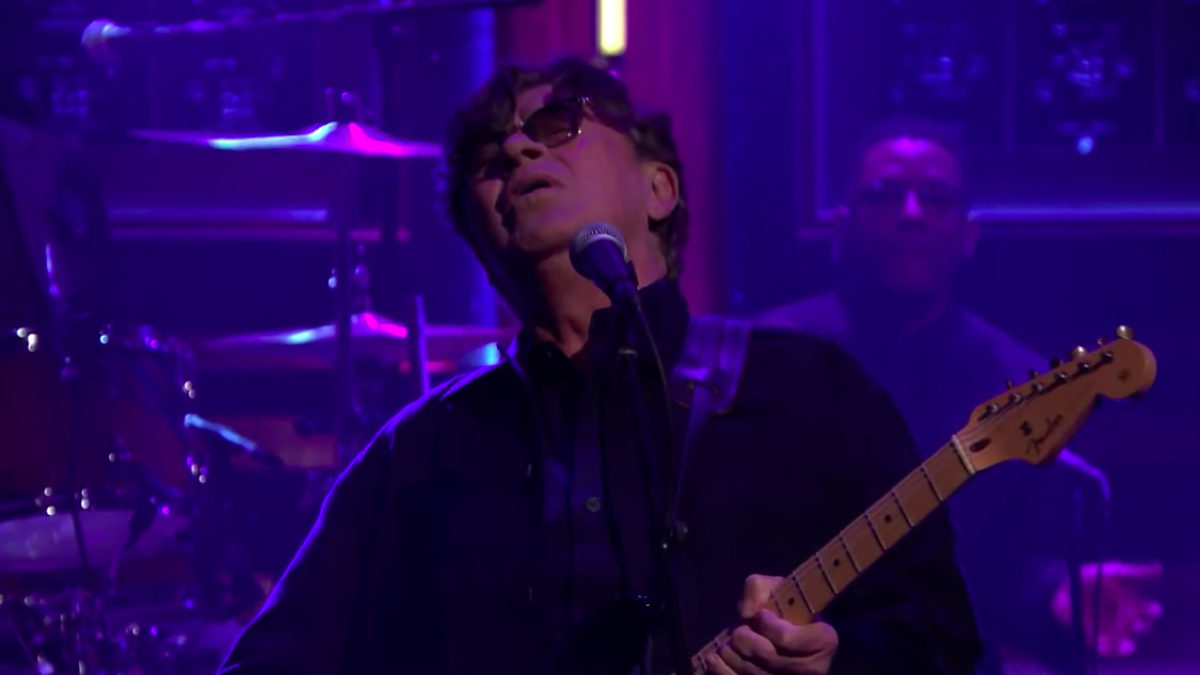 Robbie Robertson & The Roots Perform On ‘Fallon’