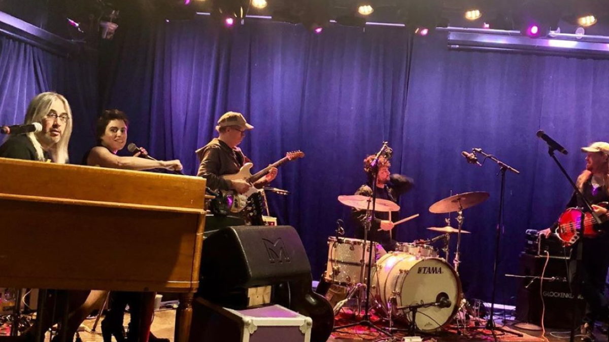 Leslie Mendelson & Miles Kimock Among Steve Kimock & Friends Guests In Fayetteville