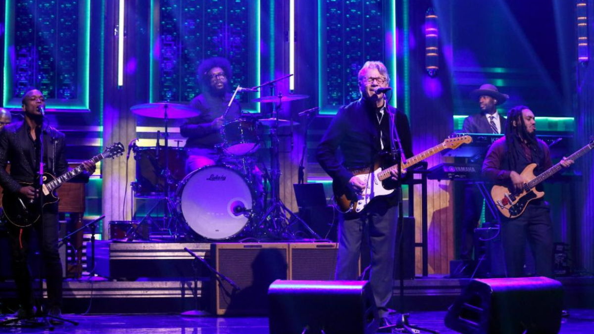 Steve Miller & The Roots Perform 'Fly Like An Eagle' On 'Fallon'