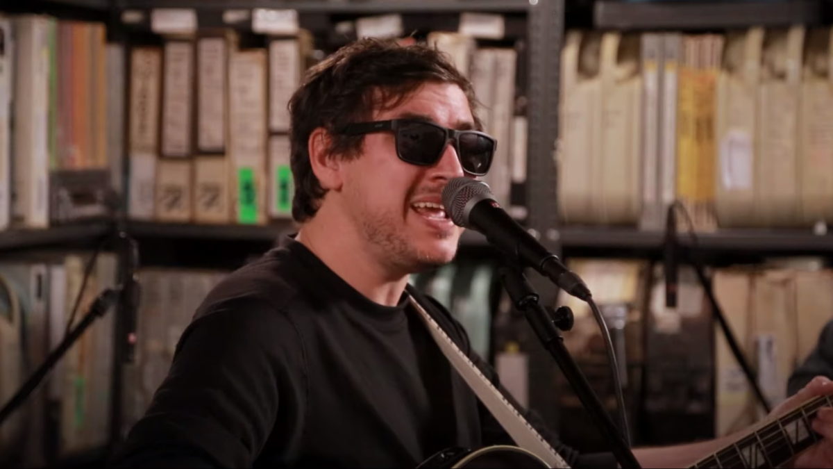 SUSTO Performs Live For Paste