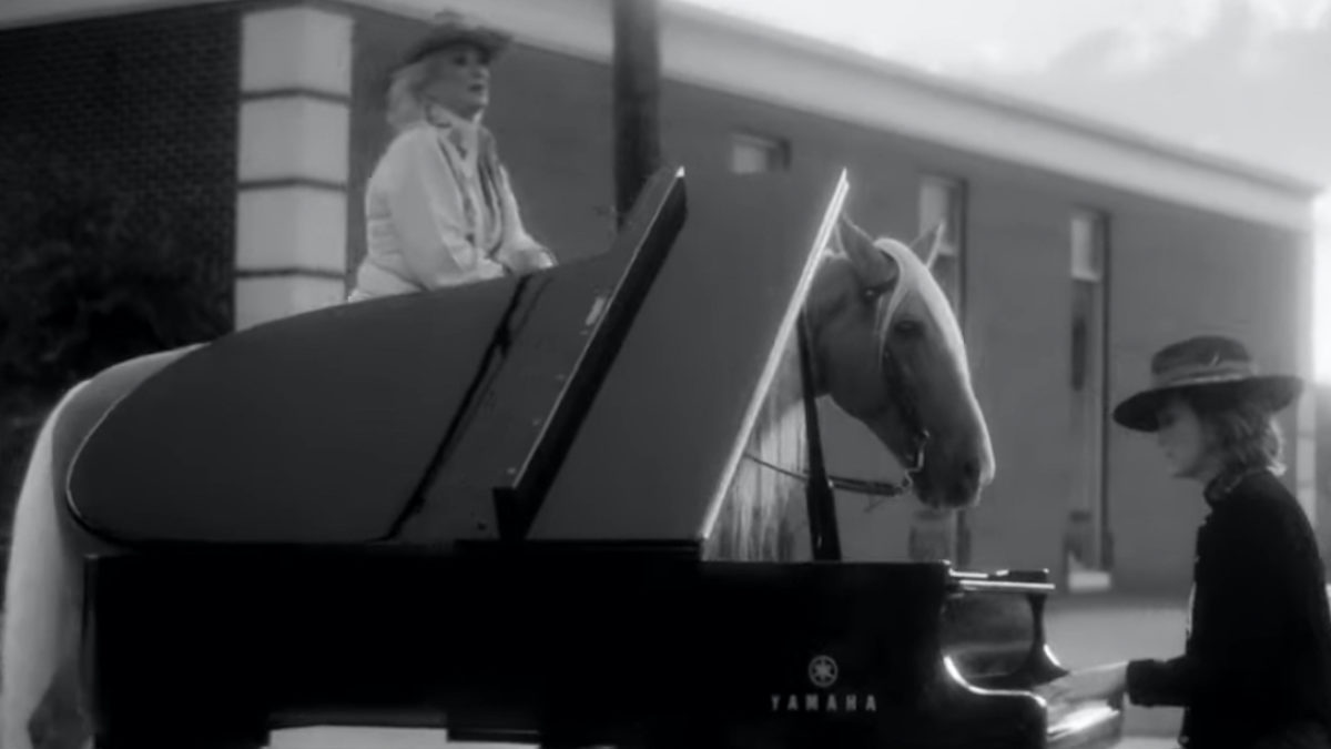 Tanya Tucker Shares ‘Bring My Flowers Now’ Video Featuring Brandi Carlile