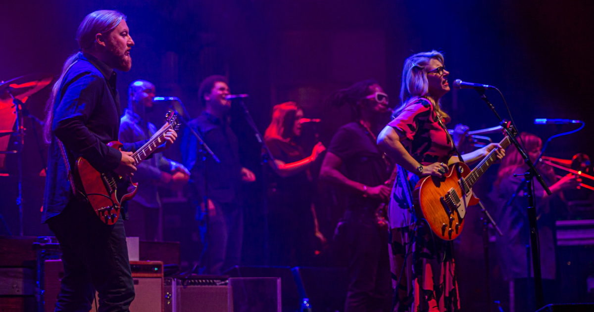 Tedeschi Trucks Band Citone Crop