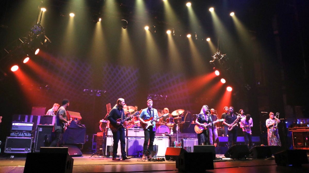 Tedeschi Trucks Band Teams With Eric Krasno, Robert Randolph & More At The Beacon