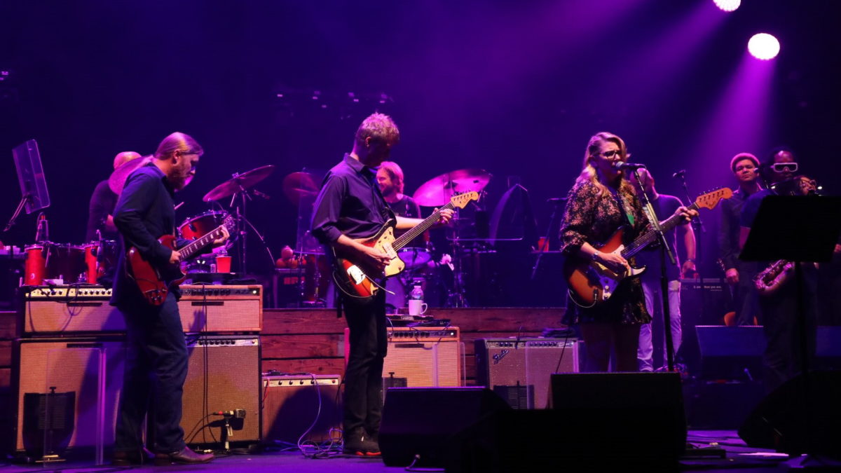 Nels Cline & Amy Helm Among Tedeschi Trucks Band Guests At Beacon On This Date In 2019