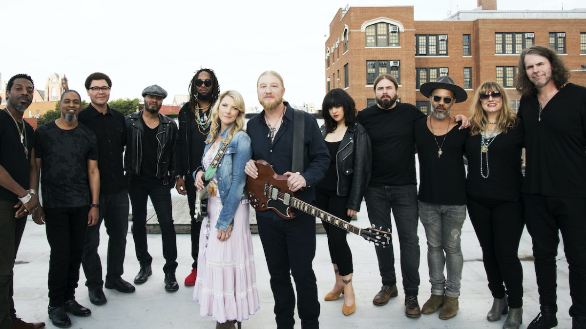 Tedeschi Trucks Band Reschedule Wheels Of Soul Tour To 2021