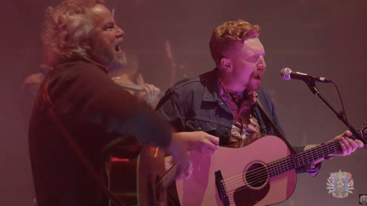 Robert Earl Keen Joins Tyler Childers At Red Rocks