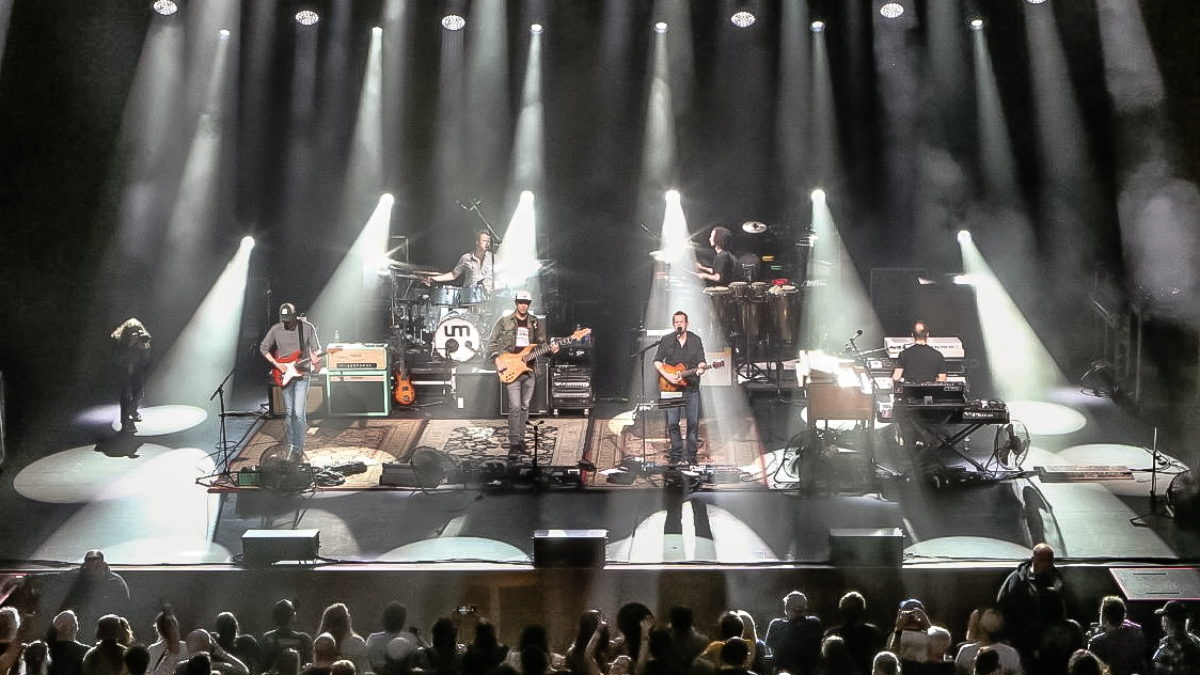 Umphrey’s McGee Taps The New Deal & Billy Strings For Winter Tour 2020 Support