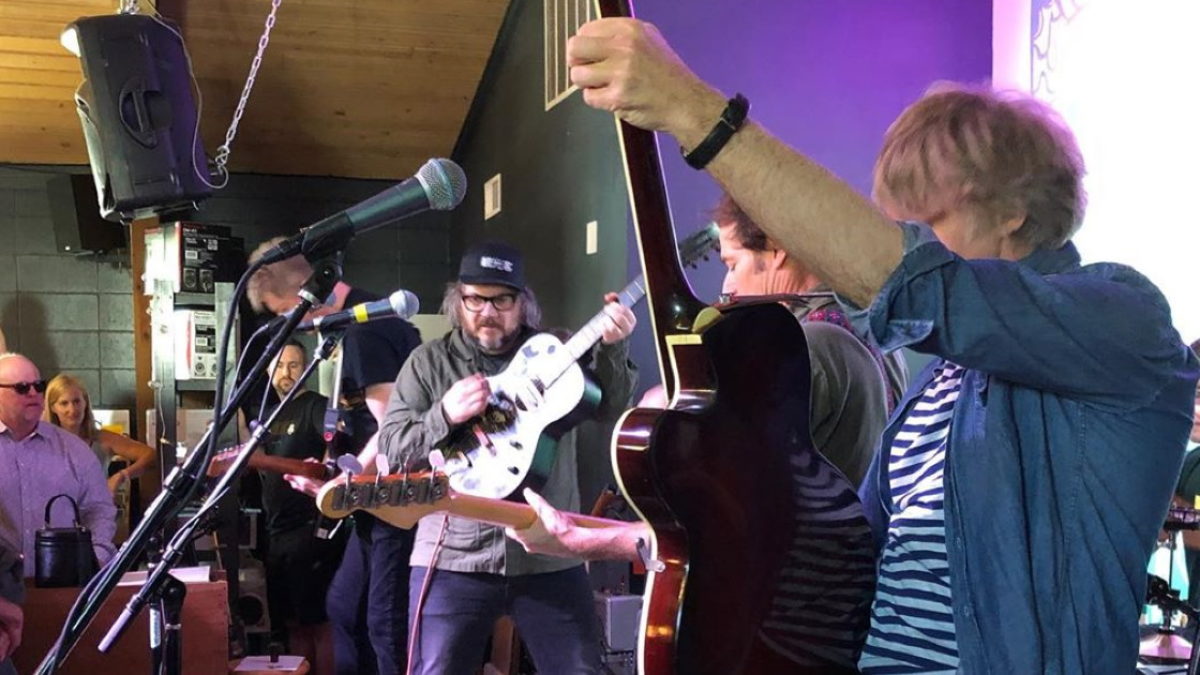 Wilco Busts Out ‘Summer Teeth’ At Nashville Record Store