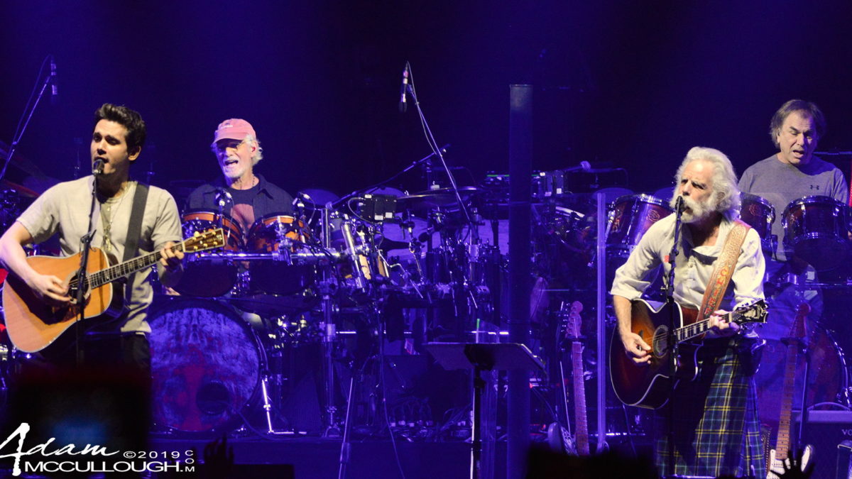 Dead & Company Honors Robert Hunter On Halloween At Madison Square Garden