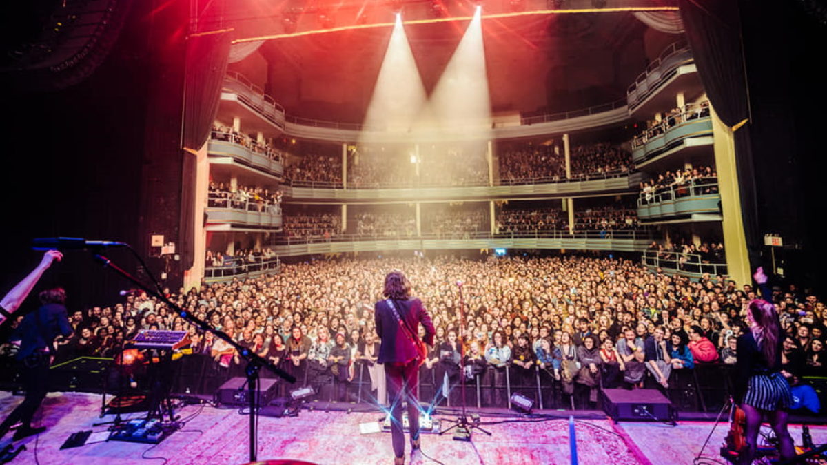 Hozier Debuts New Song ‘The Wages’ In New York City