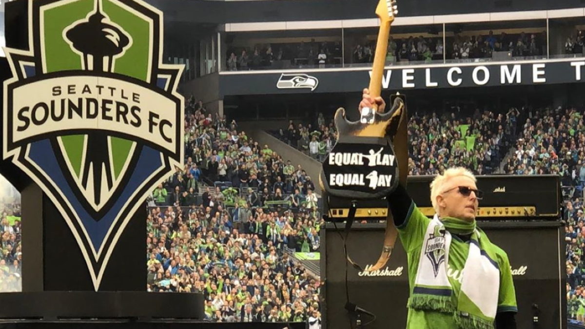 Pearl Jam's Mike McCready Performs National Anthem At MLS Cup