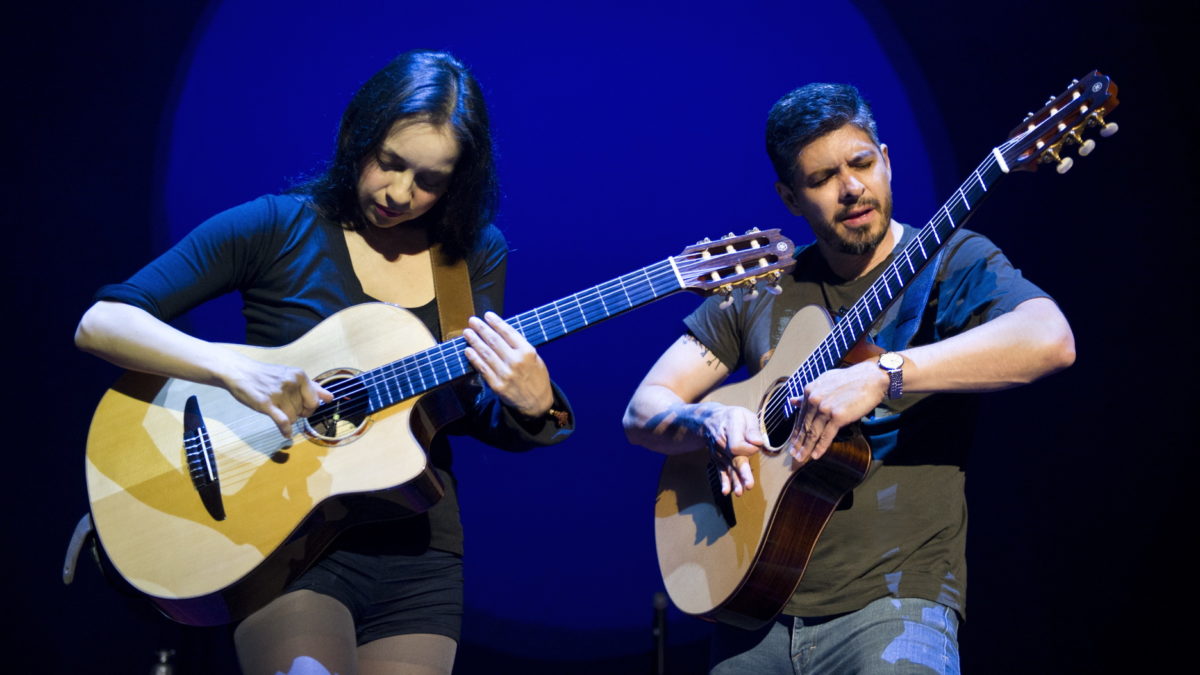 Rodrigo y Gabriela Cover Metallica's ‘Battery’