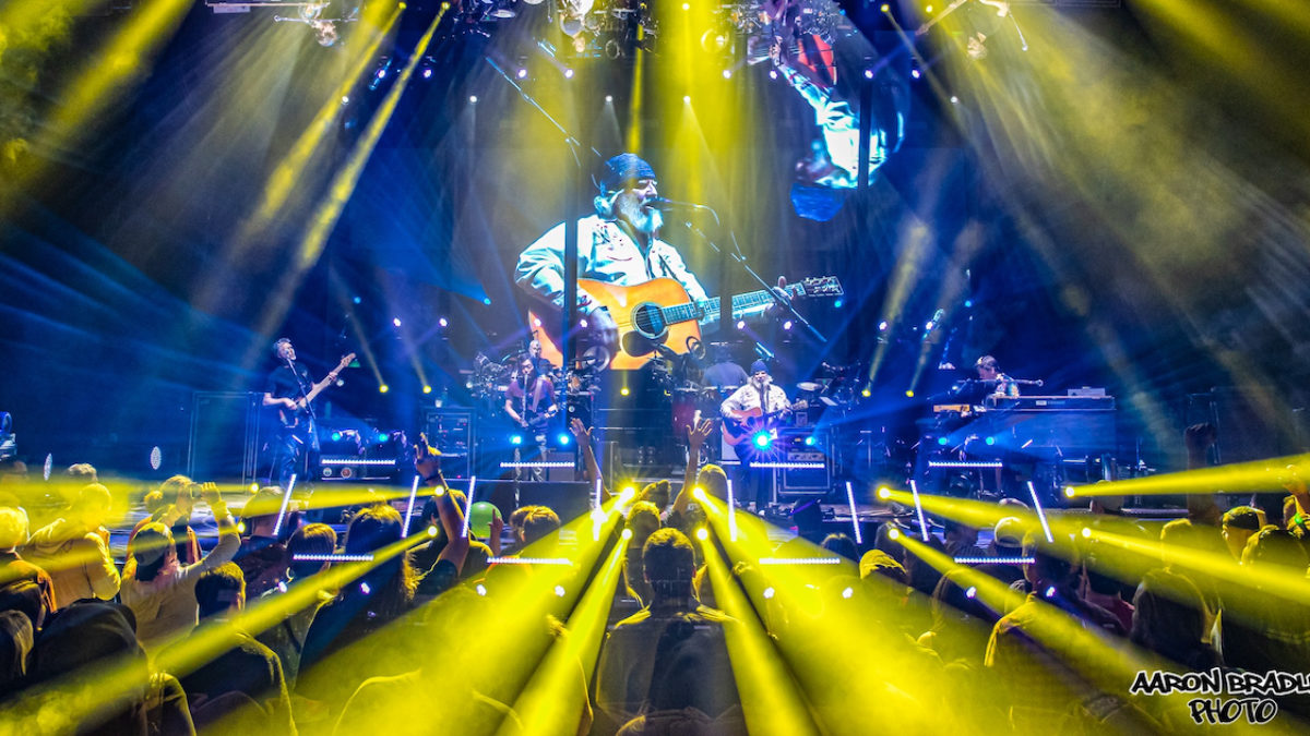 The String Cheese Incident Bust Out Tom Waits & Pink Floyd Covers In Chicago