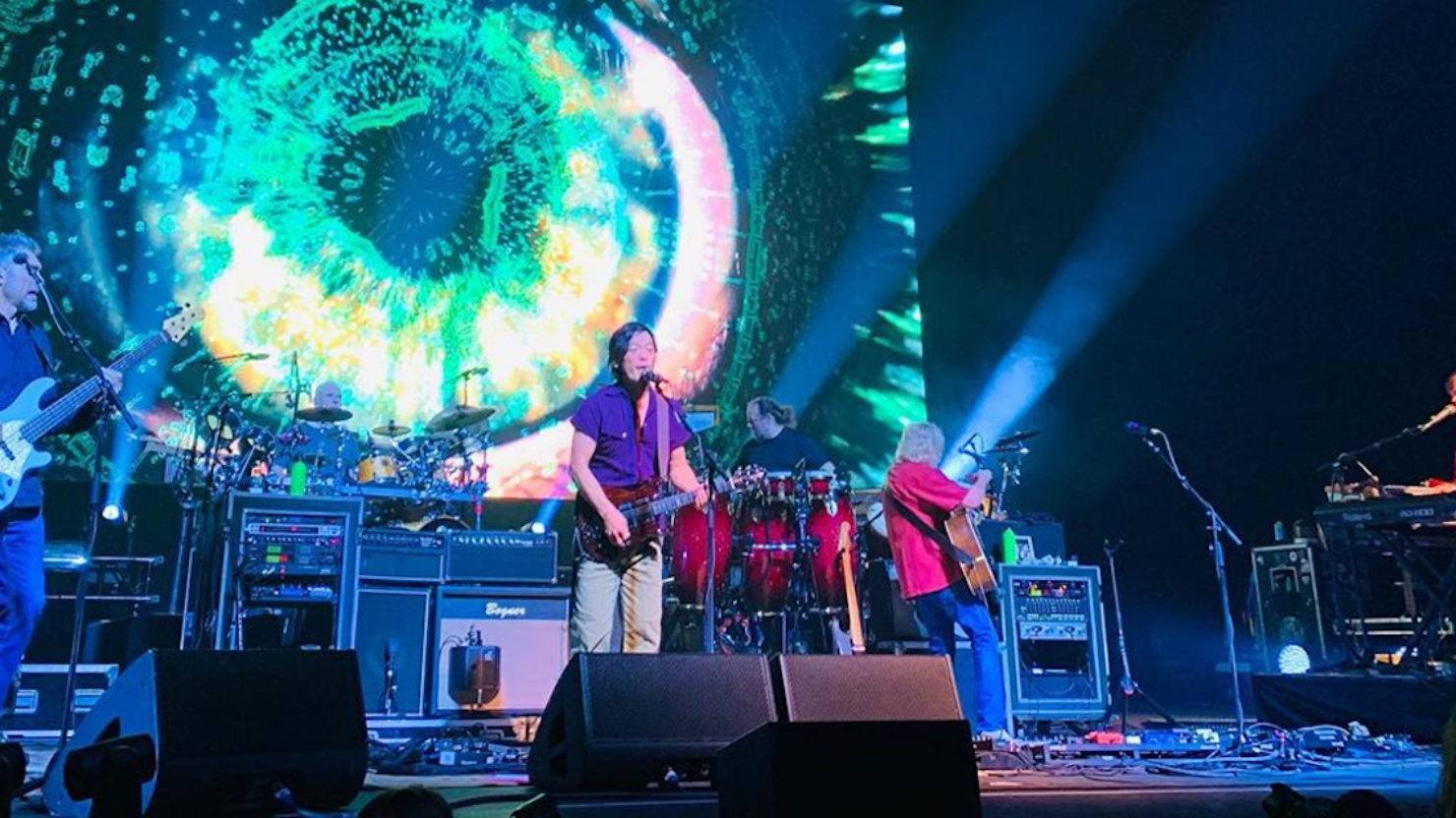 The Infamous Stringdusters Members Join String Cheese Incident In Denver