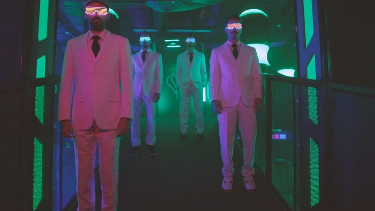 Aqueous Premieres 'Come & Go' Video