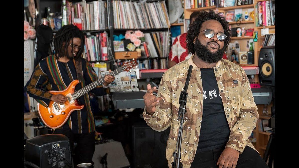 Bas: NPR Music Tiny Desk Concert