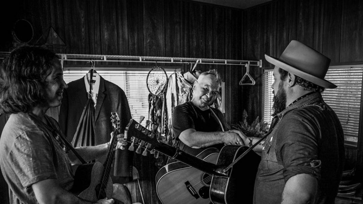 Nathaniel Rateliff Teams With John Prine & Courtney Marie Andrews For 'The Marigold Singles'