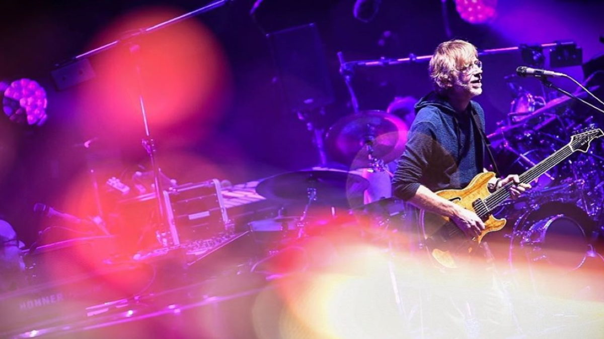 Phish Performs 'Scents & Subtle Sounds' In Charleston: Pro-Shot Video