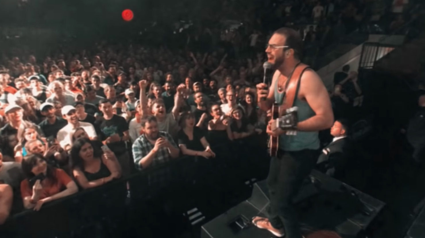 Vulfpeck Performs 'Back Pocket' Live At Madison Square Garden