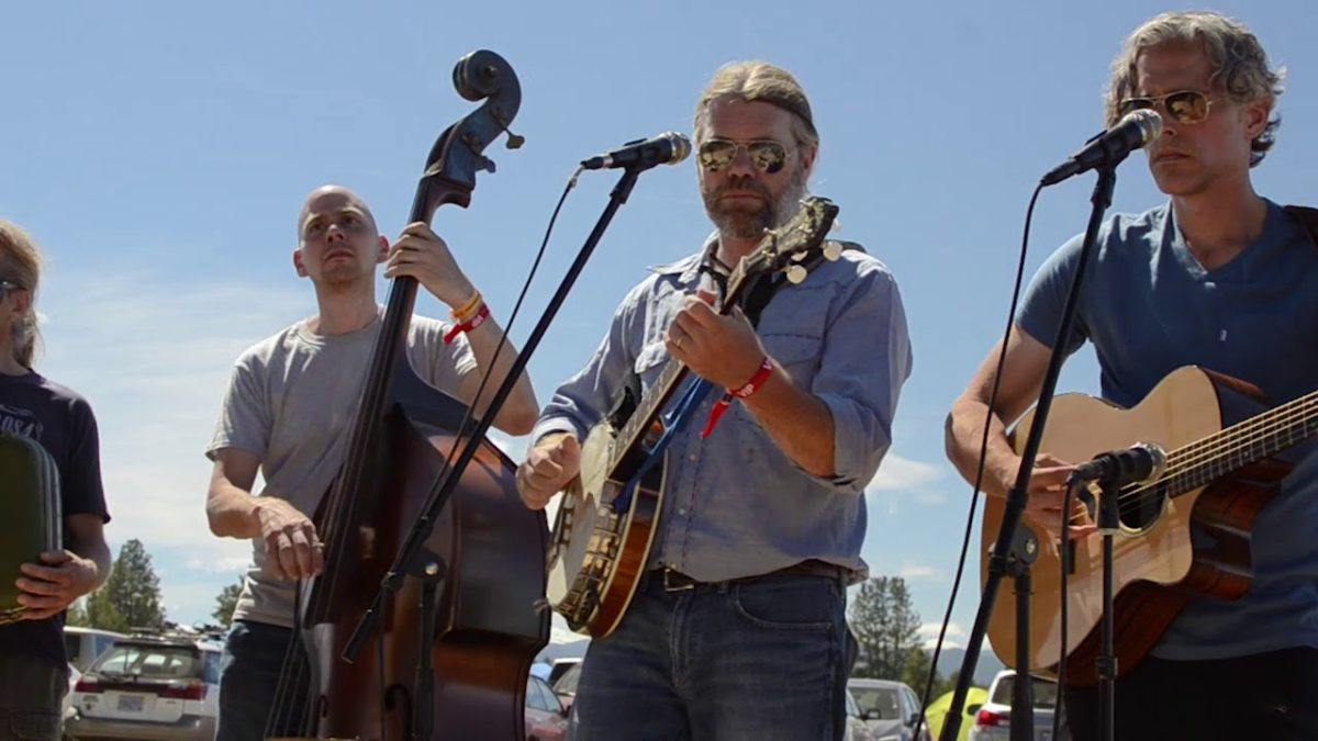 Yakima Pop-Up Stage: Poor Man's Whiskey - "With All My Heart"