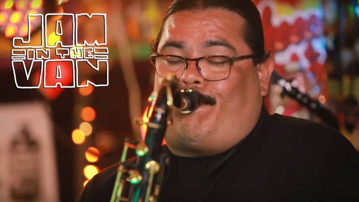 QUINTO SOL - "Una Vela" (Live at Reggae On The Mountain in Malibu, CA 2019) #JAMINTHEVAN
