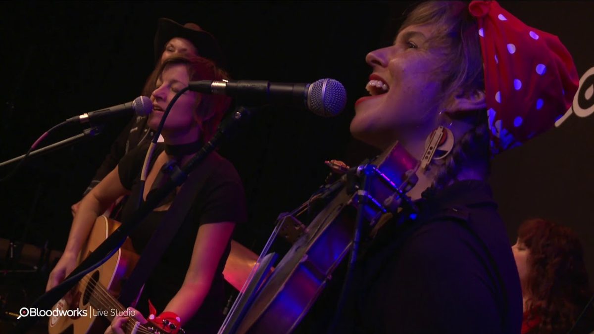 Ashleigh Flynn and the Riveters - High on a Mountain (101.9 KINK)