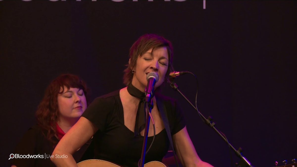 Ashleigh Flynn and the Riveters - The Sound of Bells (101.9 KINK)