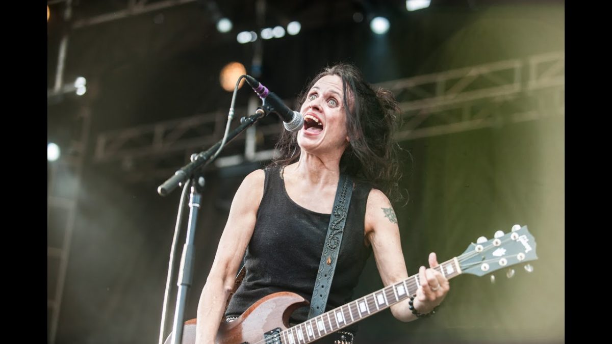 Babes in Toyland - Bruise Violet (Live at Rock The Garden)