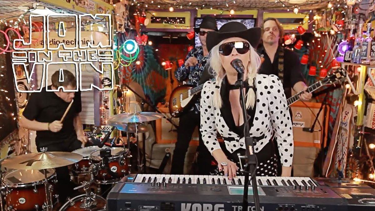 JESIKA VON RABBIT - "Going Down" (Live at Desert Daze in Joshua Tree, CA 2017) #JAMINTHEVAN
