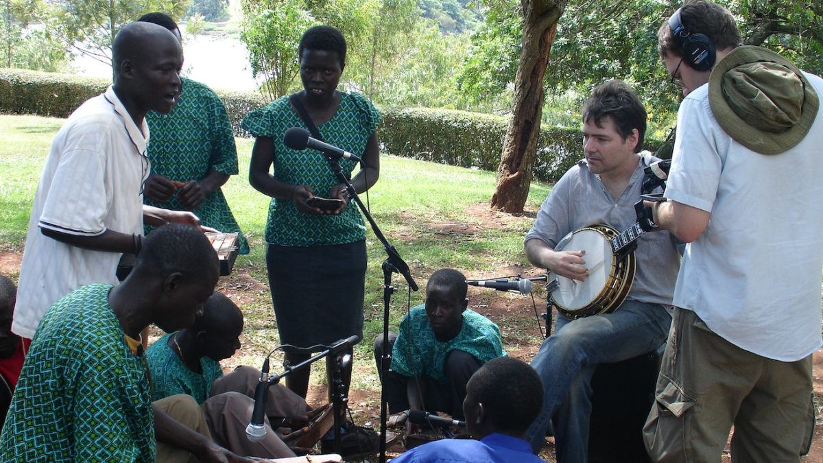 Béla Fleck Announces 'Africa Sessions' Compilation & New Album With Toumani Diabaté ‘The Ripple Effect'