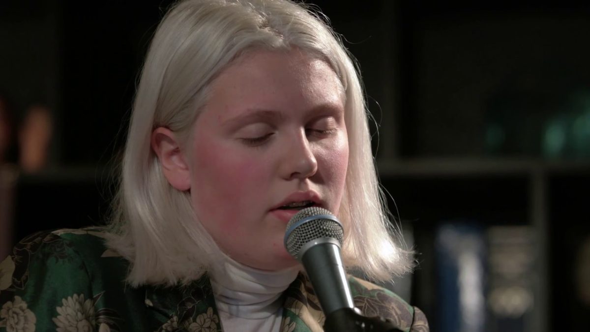 Between Mountains - Synthalagið (Live on KEXP)