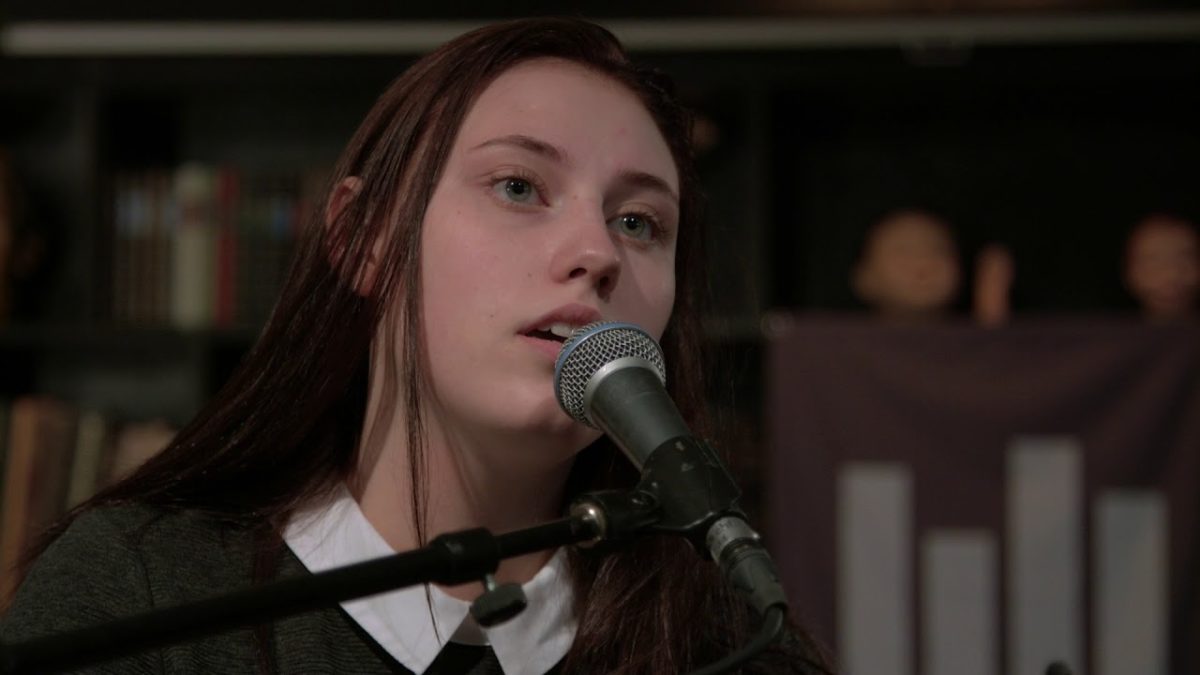 Between Mountains - Tonight (Live on KEXP)