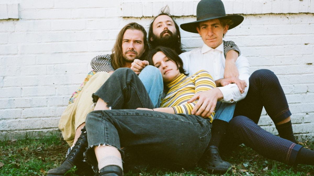 Big Thief Shares New Single ‘Love In Mine’