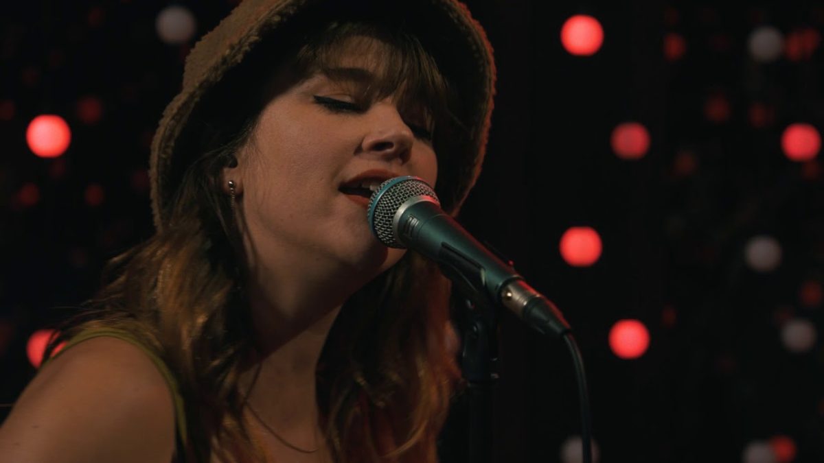 Bleached - Heartbeat Away (Live on KEXP)