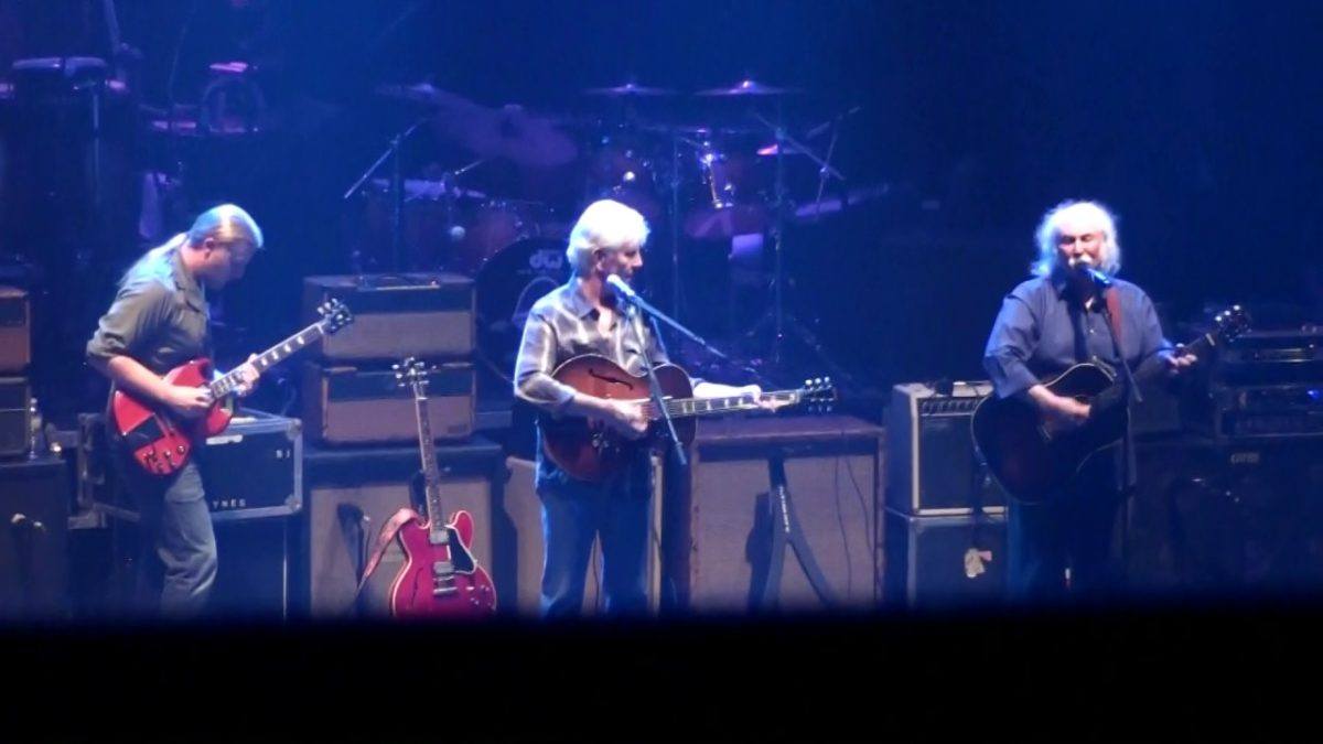 Crosby, Nash & Trucks - Teach Your Children - 7/27/11 - Beacon Theater