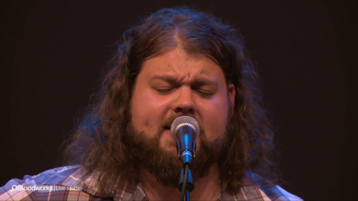 Dillon Carmichael - Dancing Away With My Heart (98.7 THE BULL)
