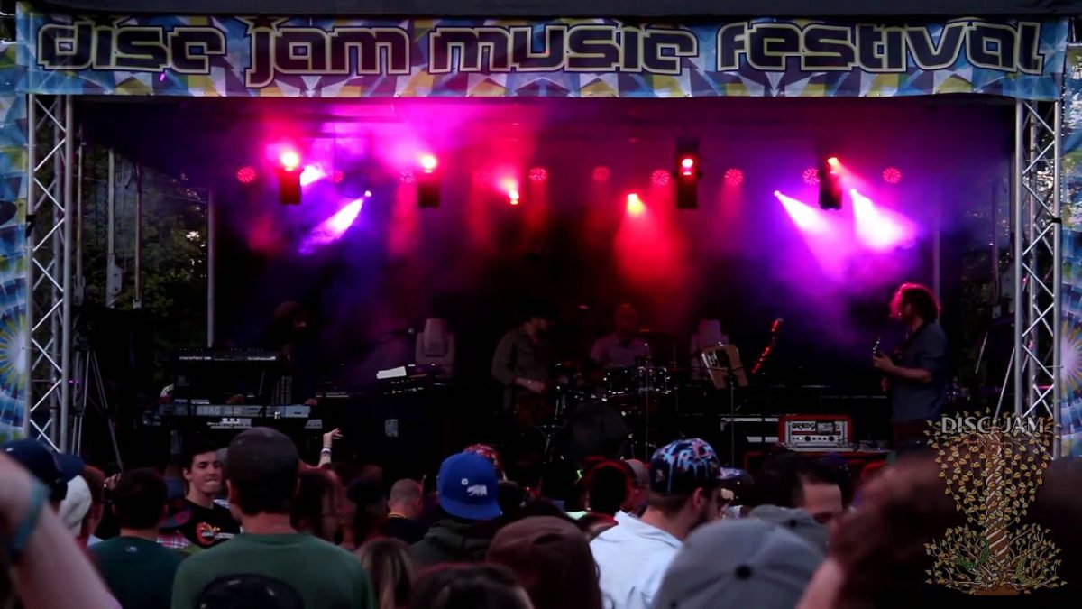 [Disc Jam 2013] Kick Rocks: Space Taxi [4-Cam/HD] 2013-06-15 - Brimfield, MA